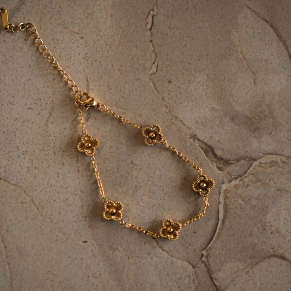 18k Gold Mini Gold Clover Chain Bracelet