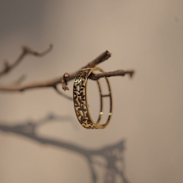 Designer Leaf Style Gold Bracelet