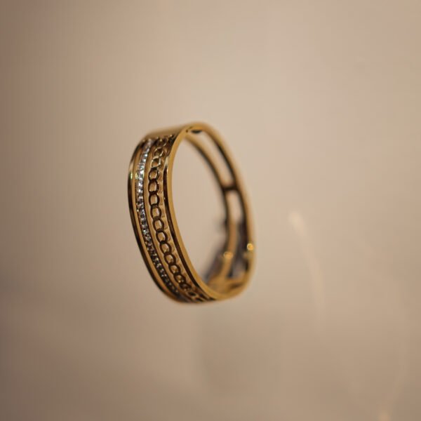 18k Gold Designer Stone Gold Bracelet Small to Medium size